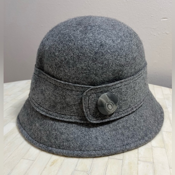 None Accessories - Unbranded 100% Wool Gray Women's Cloche Hat